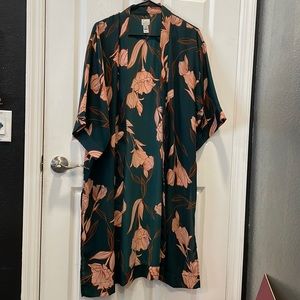 Floral kimono
